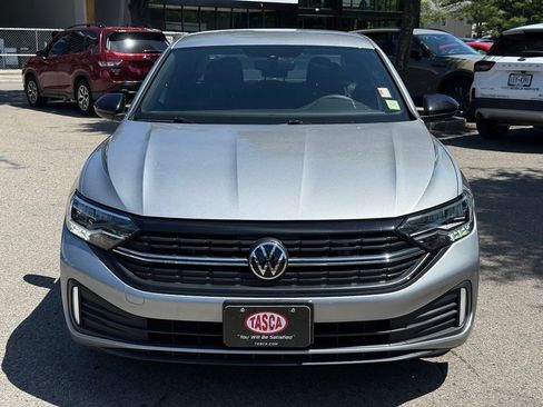 Used 2023 Volkswagen Jetta Sport FWD image 3