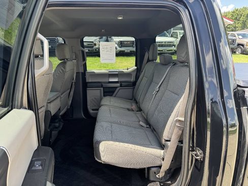 Used 2018 Ford F150 XLT w/ Equipment Group 301A Mid AWD/4WD image 12