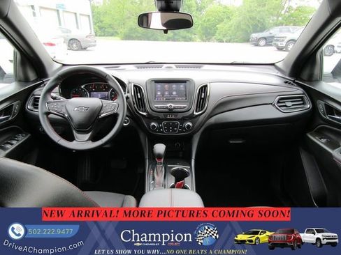 Used 2023 Chevrolet Equinox RS AWD/4WD image 9