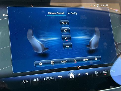 Used 2025 Mercedes-Benz E 350 Sedan image 21