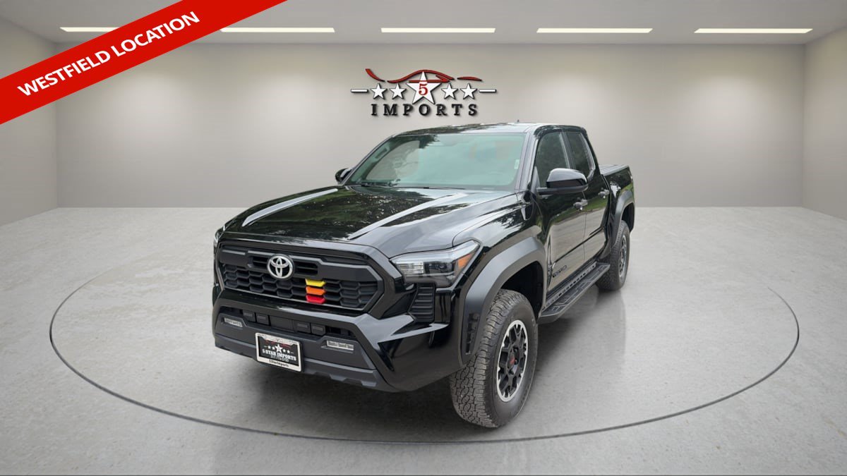 Used 2024 Toyota Tacoma TRD Off-Road AWD/4WD image 1