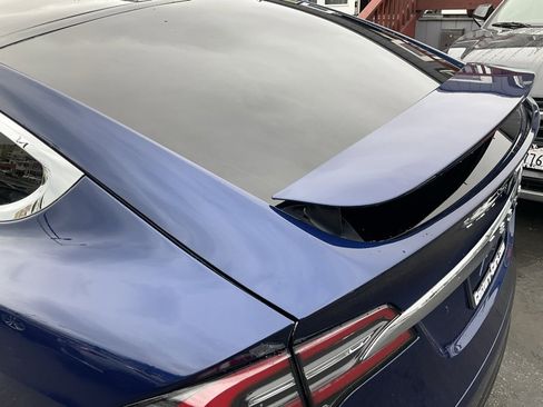 Used 2018 Tesla Model X 100D image 92