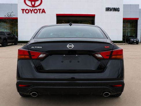 Used 2023 Nissan Altima 2.5 SR AWD/4WD image 5