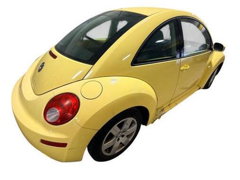 Used 2007 Volkswagen Beetle Coupe FWD image 5