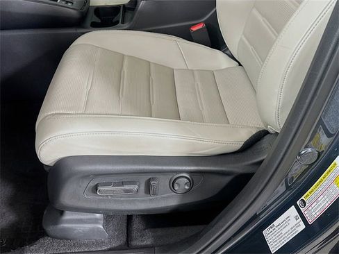 Certified 2023 Honda CR-V EX-L image 28