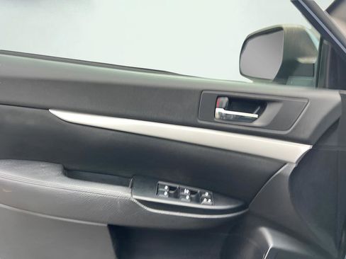Used 2014 Subaru Outback 2.5i Premium image 31