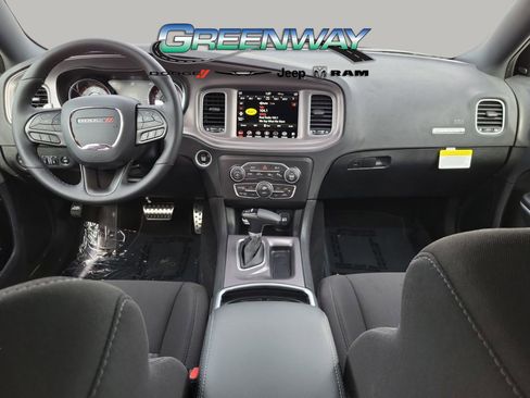 Used 2023 Dodge Charger R/T w/ Technology Group image 6