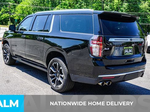 Used 2023 Chevrolet Suburban High Country AWD/4WD image 5