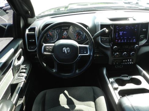 Used 2019 RAM 2500 Big Horn w/ Black Appearance Package AWD/4WD image 9