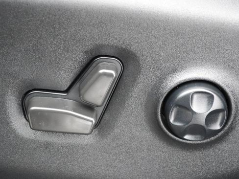 Used 2022 Chrysler Pacifica Touring-L w/ S Appearance Package image 23