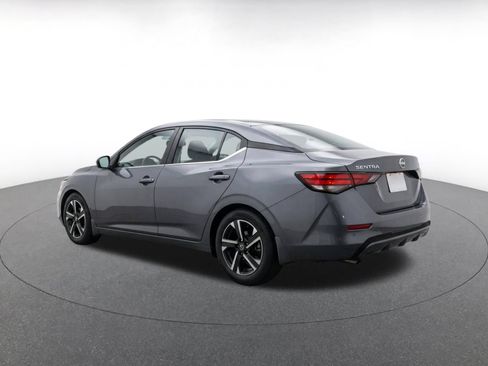 Used 2025 Nissan Sentra SV FWD image 7