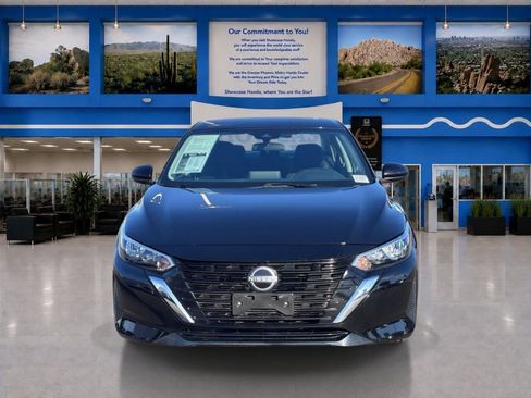 Used 2025 Nissan Sentra SV FWD image 6
