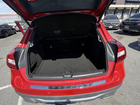 Used 2018 Mercedes-Benz GLA 250 image 17