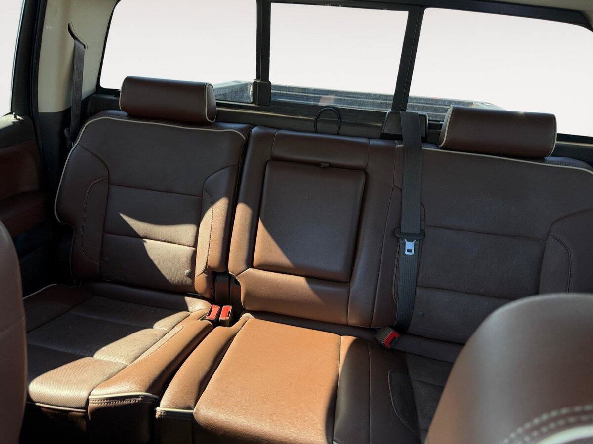 Used 2014 Chevrolet Silverado 1500 High Country w/ High Country Premium Package AWD/4WD image 13