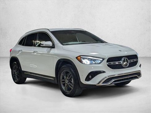 Certified 2025 Mercedes-Benz GLA 250 image 3