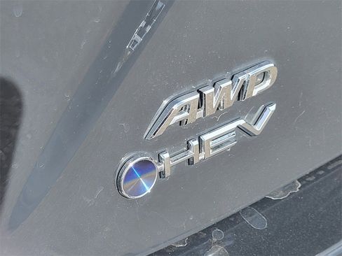 Used 2025 Toyota Camry XSE image 31