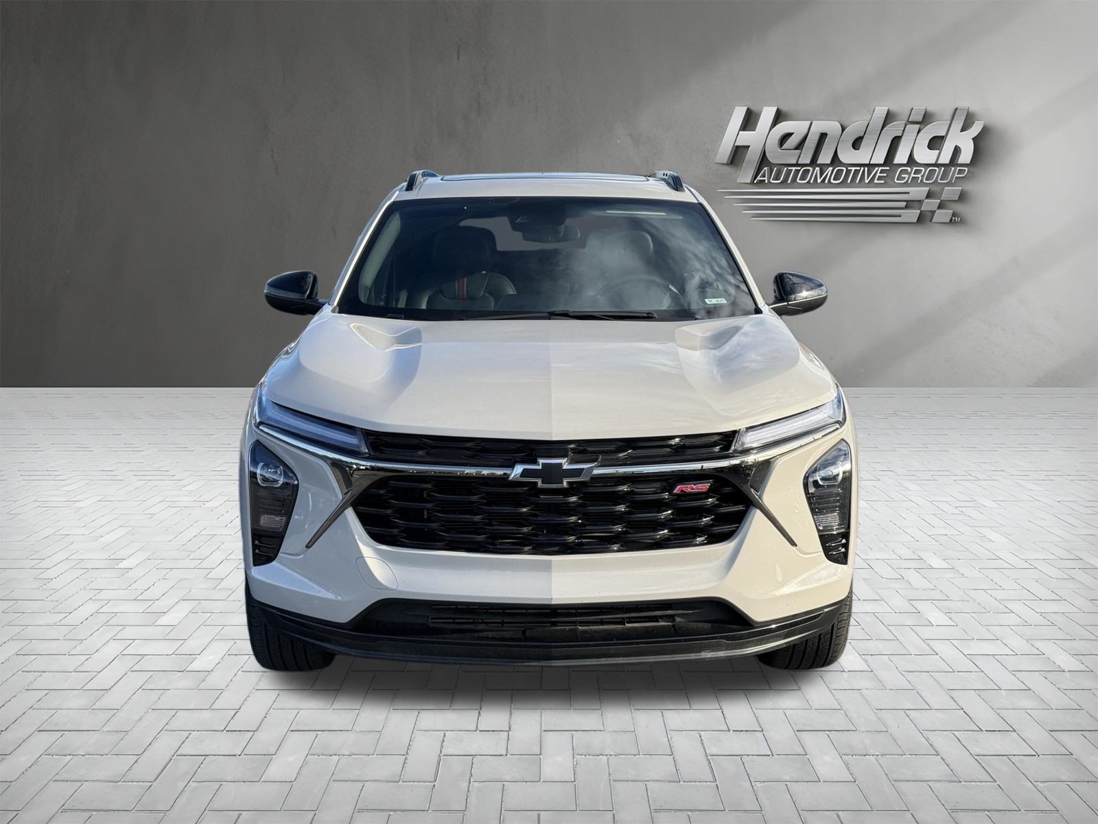 Used 2026 Chevrolet Trax RS w/ Sunroof Package FWD image 3