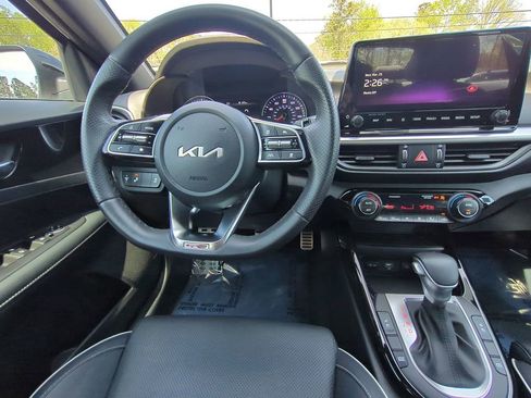 Used 2023 Kia Forte GT-Line w/ GT-Line Premium Package image 16