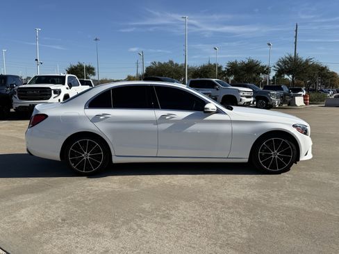 Used 2021 Mercedes-Benz C 300 Sedan image 3