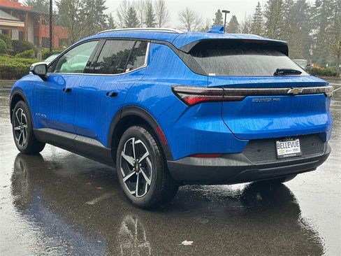 New 2026 Chevrolet Equinox EV LT image 3