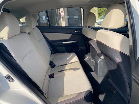 Used 2017 Subaru Crosstrek 2.0i Premium w/ Moonroof Package image 26