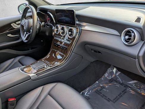 Certified 2022 Mercedes-Benz GLC 300 image 22