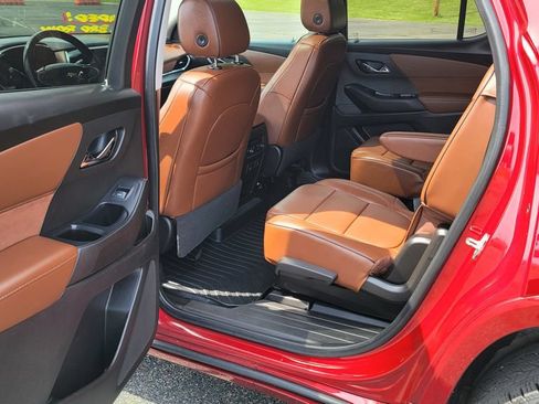 Used 2021 Chevrolet Traverse High Country AWD/4WD image 27