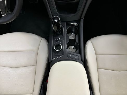 Used 2025 Cadillac XT5 Sportv w/ Technology Package image 25