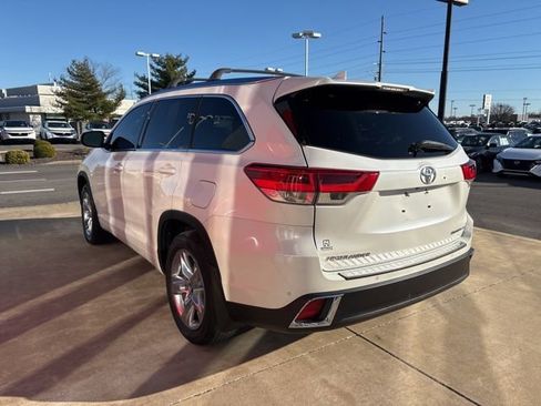 Used 2018 Toyota Highlander Limited image 8