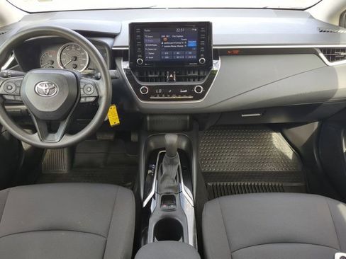 Used 2022 Toyota Corolla LE image 14
