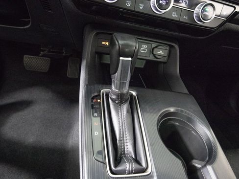 Used 2022 Honda Civic Touring image 25