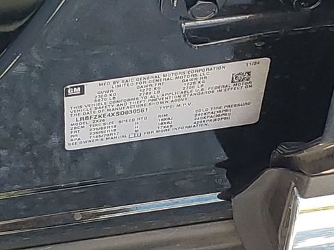 Used 2025 Buick Envision Preferred image 49