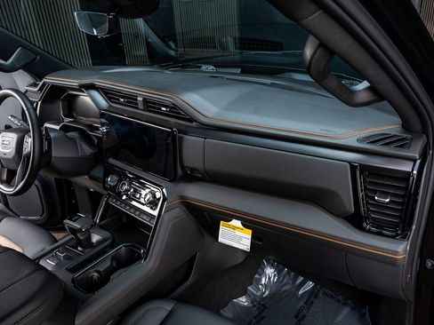 Used 2026 GMC Sierra 1500 AT4 w/ Technology Package image 18