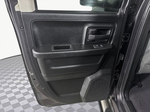 Used 2017 RAM 1500 Express image 24