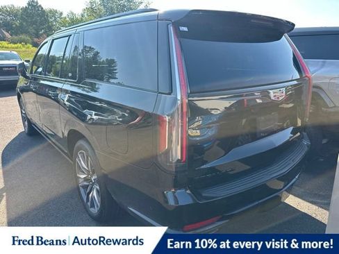 Used 2023 Cadillac Escalade ESV Sport w/ Touring Package AWD/4WD image 5