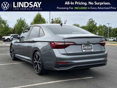 Used 2022 Volkswagen Jetta SE FWD image 5