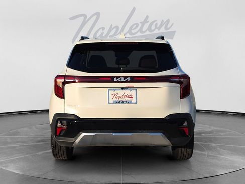 Certified 2026 Kia Seltos EX w/ EX Sunroof Package FWD image 7