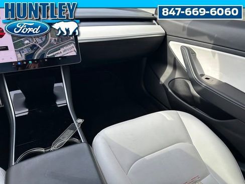 Used 2020 Tesla Model 3 Performance image 18
