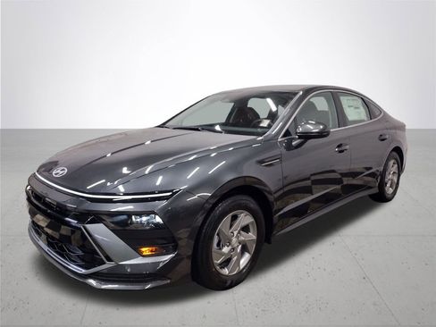 New 2026 Hyundai Sonata SE image 2