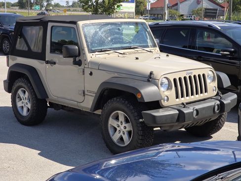 Used 2016 Jeep Wrangler Sport w/ Quick Order Package 23S AWD/4WD image 2