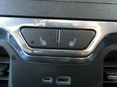 Certified 2024 GMC Sierra 2500 Denali w/ Technology Package image 19