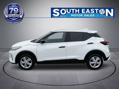 Used 2023 Nissan Kicks S FWD image 7