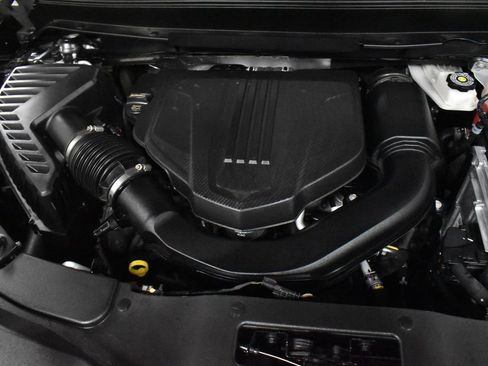 Used 2024 Chevrolet Traverse Z71 w/ Enhanced Driving Package image 10