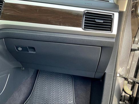 Used 2022 Volkswagen Atlas SE image 17