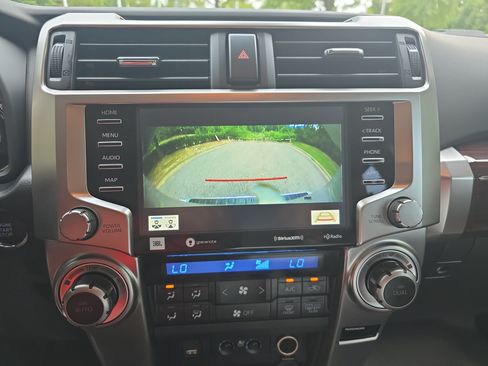 Used 2024 Toyota 4Runner Limited AWD/4WD image 22