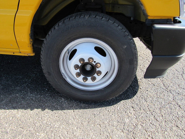 Used 2022 Ford E-350 and Econoline 350 Super Duty RWD image 10