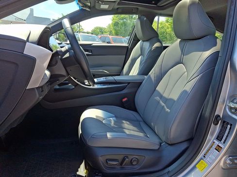 Used 2020 Toyota Avalon XLE w/ Moonroof Package FWD image 15