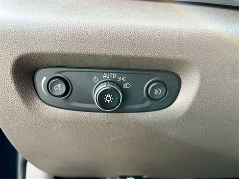 Used 2020 Chevrolet Traverse Premier w/ LPO, Floor Liner Package image 10