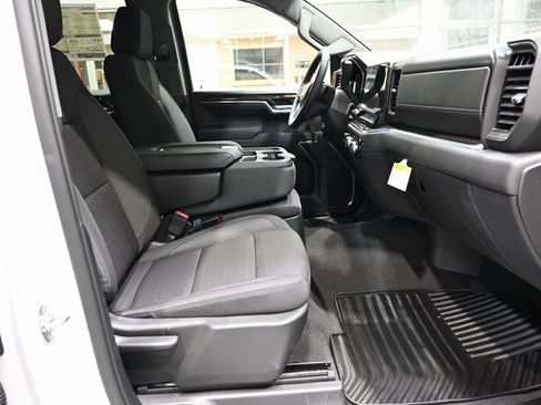 New 2026 GMC Sierra 1500 Elevation image 13