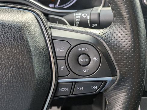 Used 2019 Toyota Avalon XSE image 19